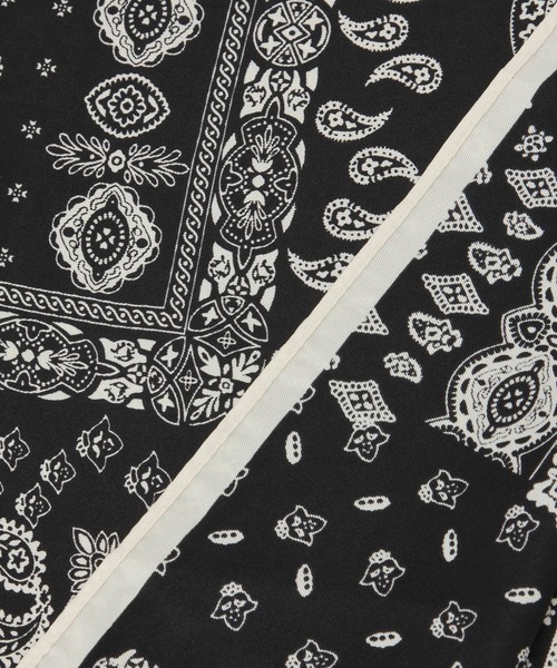 GLOBAL WORK（グローバルワーク）の「トライアングルプリントスカーフ/634189（バンダナ/スカーフ・レディース・ブラック/ブラウン系その他/ダークブラウン/ホワイト/レッド・FREE）」の9枚目の写真