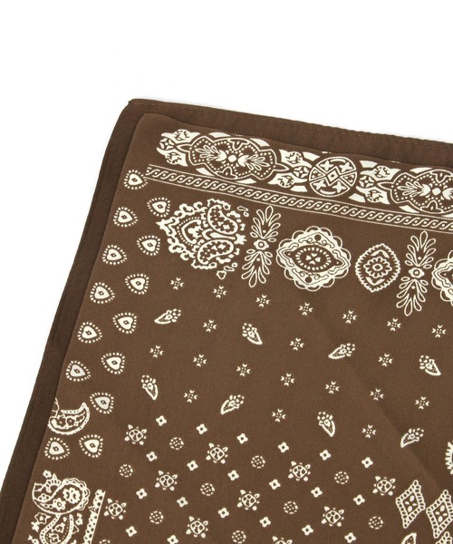 GLOBAL WORK（グローバルワーク）の「トライアングルプリントスカーフ/634189（バンダナ/スカーフ・レディース・ブラック/ブラウン系その他/ダークブラウン/ホワイト/レッド・FREE）」の12枚目の写真