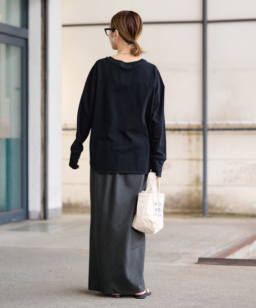 FRAMeWORK(フレームワーク)の「TWストライプバイアススカート(スカート・レディース・チャコールグレー/ネイビー・36/38)」の14枚目の写真