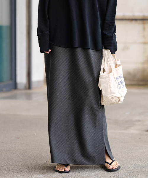 FRAMeWORK(フレームワーク)の「TWストライプバイアススカート(スカート・レディース・チャコールグレー/ネイビー・36/38)」の15枚目の写真