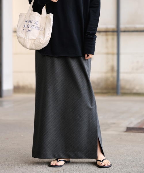 FRAMeWORK(フレームワーク)の「TWストライプバイアススカート(スカート・レディース・チャコールグレー/ネイビー・36/38)」の16枚目の写真