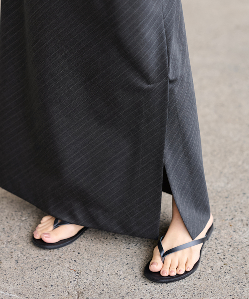 FRAMeWORK(フレームワーク)の「TWストライプバイアススカート(スカート・レディース・チャコールグレー/ネイビー・36/38)」の21枚目の写真