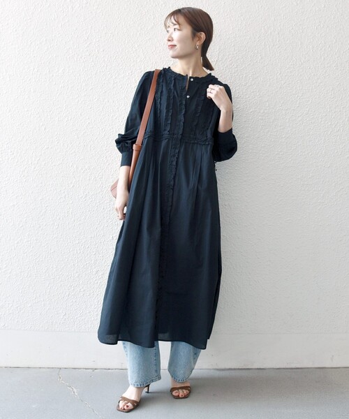 SHIPS any(シップス エニィ)の「SHIPS any:〈洗濯機可能〉キャンブリック Aライン フリル シャツ ワンピース(ワンピース・レディース・ライトブルー/ブラック・ONE SIZE)」の3枚目の写真