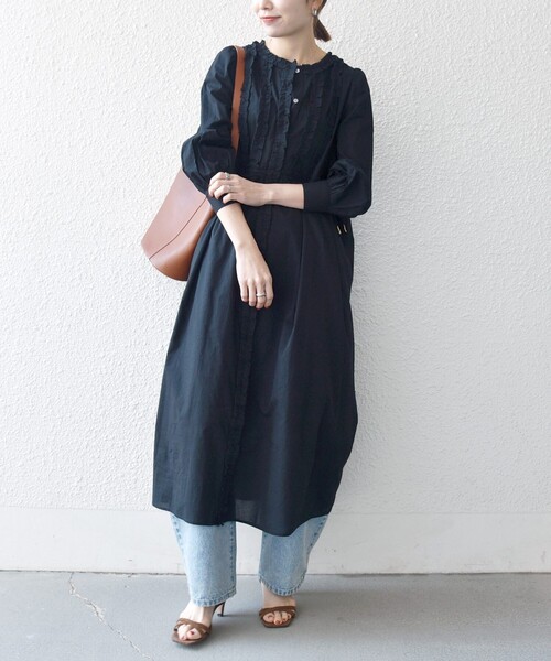 SHIPS any(シップス エニィ)の「SHIPS any:〈洗濯機可能〉キャンブリック Aライン フリル シャツ ワンピース(ワンピース・レディース・ライトブルー/ブラック・ONE SIZE)」の4枚目の写真