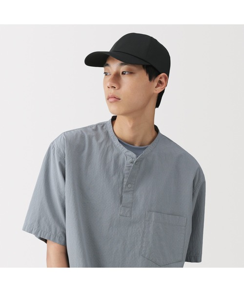 無印良品（ムジルシリョウヒン）の「ＵＶカット透湿撥水　防水テープ使いキャップ（キャップ・レディース・チャコールグレー/ブラック/アイボリー/ベージュ・55-59cm）」の3枚目の写真