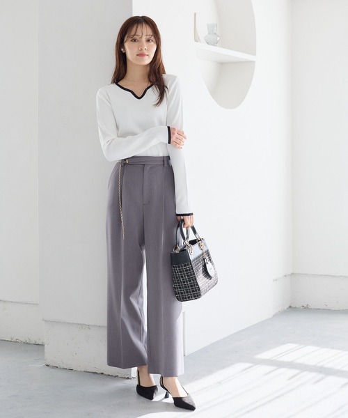 Andemiu(アンデミュウ)の「デザインネックリブニット639467(ニット/セーター・レディース・オフホワイト/ネイビー/コーラル/ブラック×ホワイト・FREE)」の8枚目の写真