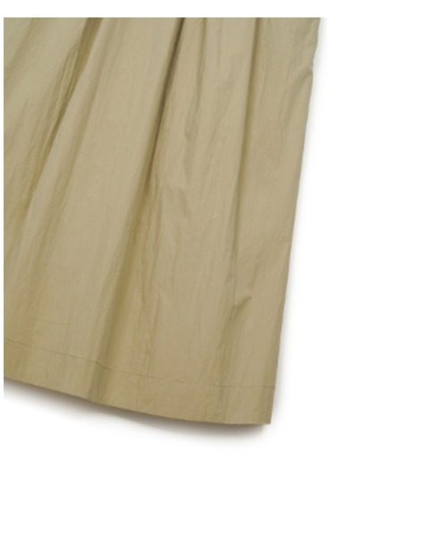 GREEN BUTTER(グリーンバター)の「COTTON NYLON PINTUCK DRESS(ワンピース・レディース・ベージュ・FREE)」の11枚目の写真