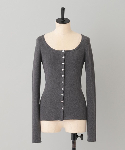 A part by（アパートバイ）の「コットンシルクリブタイトカーディガン（カーディガン/ボレロ・レディース・アイボリー/チャコールグレー/ベージュ・FREE）」の3枚目の写真