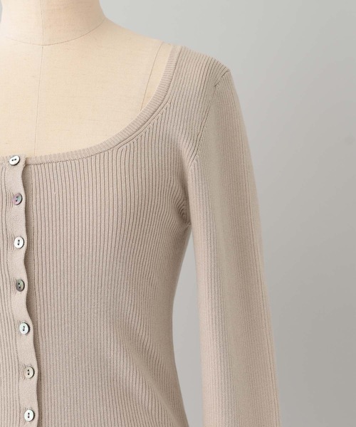 A part by（アパートバイ）の「コットンシルクリブタイトカーディガン（カーディガン/ボレロ・レディース・アイボリー/チャコールグレー/ベージュ・FREE）」の13枚目の写真