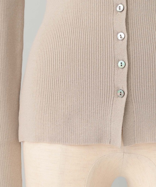 A part by（アパートバイ）の「コットンシルクリブタイトカーディガン（カーディガン/ボレロ・レディース・アイボリー/チャコールグレー/ベージュ・FREE）」の6枚目の写真