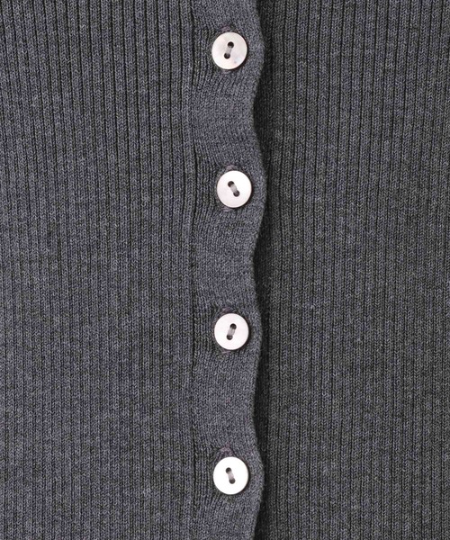 A part by（アパートバイ）の「コットンシルクリブタイトカーディガン（カーディガン/ボレロ・レディース・アイボリー/チャコールグレー/ベージュ・FREE）」の11枚目の写真