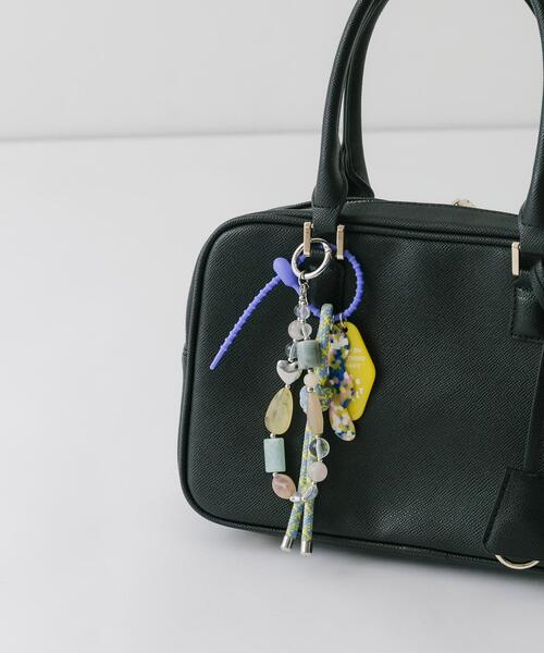 SMELLY（スメリー）の「クリアビーズモチーフキーチェーン（キーホルダー・レディース・ベージュ系その他/グレー系その他・-）」の8枚目の写真