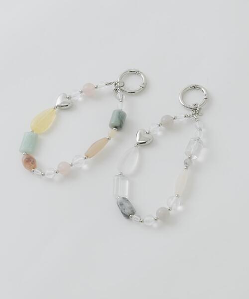 SMELLY（スメリー）の「クリアビーズモチーフキーチェーン（キーホルダー・レディース・ベージュ系その他/グレー系その他・-）」の11枚目の写真