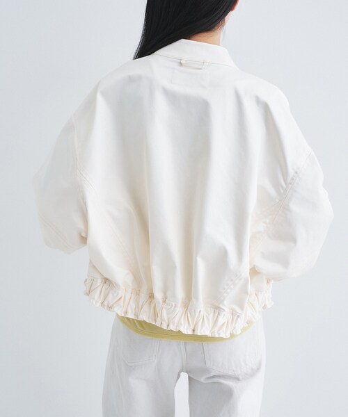 CODE A(コードエー)の「satin bomber jacket(ブルゾン・レディース・ベージュ/グレー/ホワイト・00)」の13枚目の写真