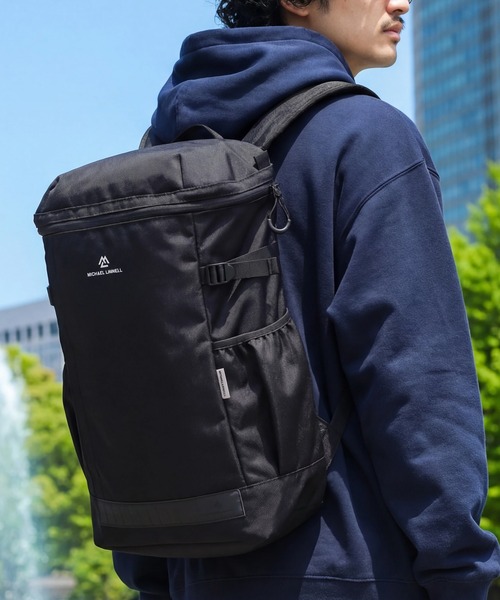 MICHAEL LINNELL(マイケル リンネル)の「【MICHAEL LINNELL/マイケルリンネル】Square Backpack/スクエア バックパック(容量:約32L)(バックパック/リュック・メンズ・ブラック×ブラック/ブラック×レッド/ブラック×シルバー・FREE)」の1枚目の写真