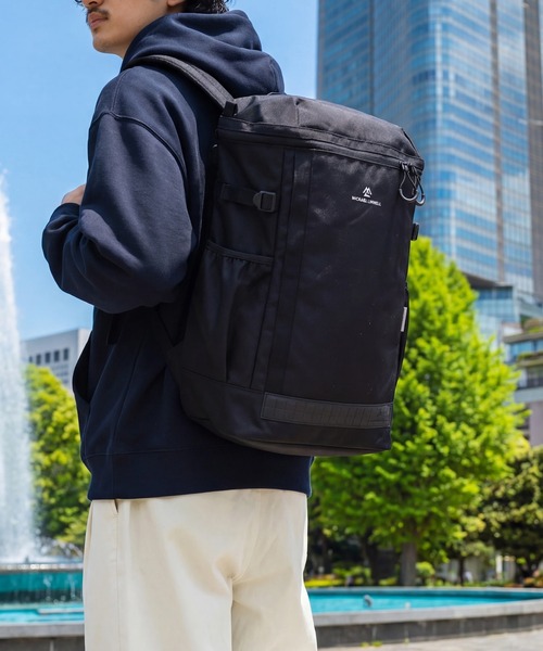 MICHAEL LINNELL(マイケル リンネル)の「【MICHAEL LINNELL/マイケルリンネル】Square Backpack/スクエア バックパック(容量:約32L)(バックパック/リュック・メンズ・ブラック×ブラック/ブラック×レッド/ブラック×シルバー・FREE)」の13枚目の写真