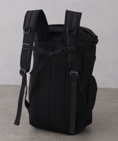 MICHAEL LINNELL(マイケル リンネル)の「【MICHAEL LINNELL/マイケルリンネル】Square Backpack/スクエア バックパック(容量:約32L)(バックパック/リュック・メンズ・ブラック×ブラック/ブラック×レッド/ブラック×シルバー・FREE)」の8枚目の写真
