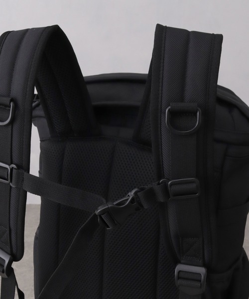 MICHAEL LINNELL(マイケル リンネル)の「【MICHAEL LINNELL/マイケルリンネル】Square Backpack/スクエア バックパック(容量:約32L)(バックパック/リュック・メンズ・ブラック×ブラック/ブラック×レッド/ブラック×シルバー・FREE)」の18枚目の写真
