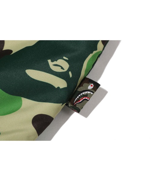 A BATHING APE(アベイシングエイプ)の「ABC CAMO SHARK HOODIE JACKET(ミリタリージャケット・レディース・ブルー/ピンク・SMALL/MEDIUM)」の9枚目の写真