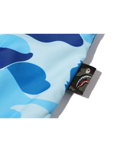 A BATHING APE(アベイシングエイプ)の「ABC CAMO SHARK HOODIE JACKET(ミリタリージャケット・レディース・ブルー/ピンク・SMALL/MEDIUM)」の10枚目の写真
