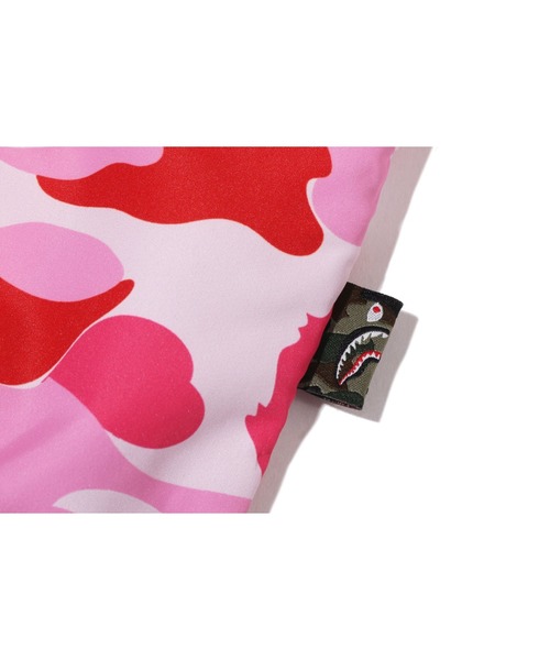 A BATHING APE(アベイシングエイプ)の「ABC CAMO SHARK HOODIE JACKET(ミリタリージャケット・レディース・ブルー/ピンク・SMALL/MEDIUM)」の11枚目の写真
