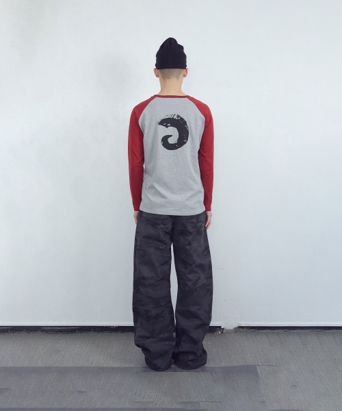 TANSANMAGNESIUM（タンサン マグネシウム）の「セラーノX炭酸ナグラン混ロングスリーブ（グレー）（Tシャツ/カットソー・レディース・その他・1/2）」の10枚目の写真