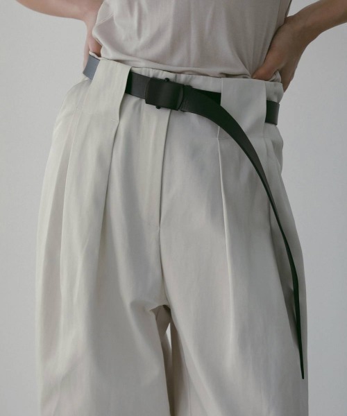 anuke（アンヌーク）の「anuke Twill Loose Pants（その他パンツ・レディース・ベージュ/オフホワイト・36/38）」の9枚目の写真