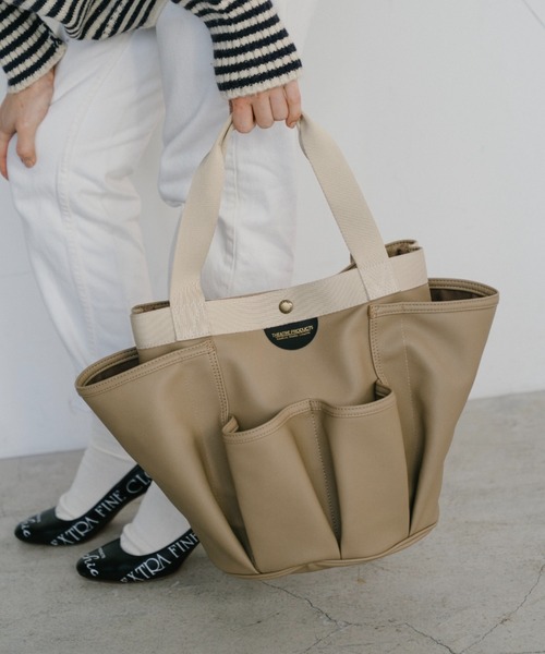 THEATRE PRODUCTS（シアタープロダクツ）の「マルチポケットフェイクレザートートバッグ（トートバッグ・レディース・ブラック/ベージュ・FREE）」の13枚目の写真