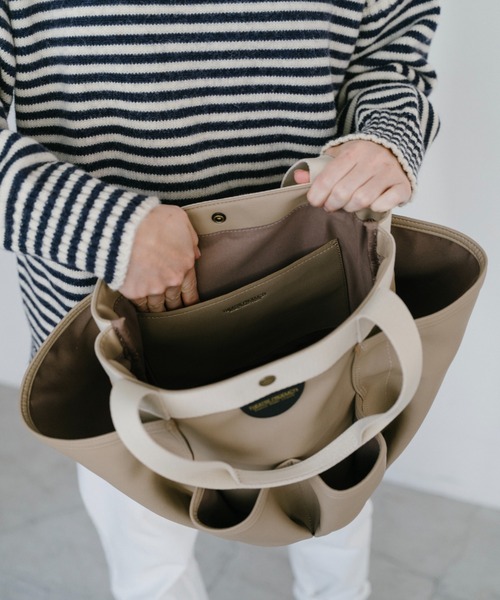 THEATRE PRODUCTS（シアタープロダクツ）の「マルチポケットフェイクレザートートバッグ（トートバッグ・レディース・ブラック/ベージュ・FREE）」の18枚目の写真