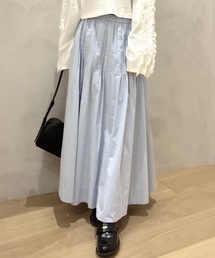 タックプリーツフレアスカート