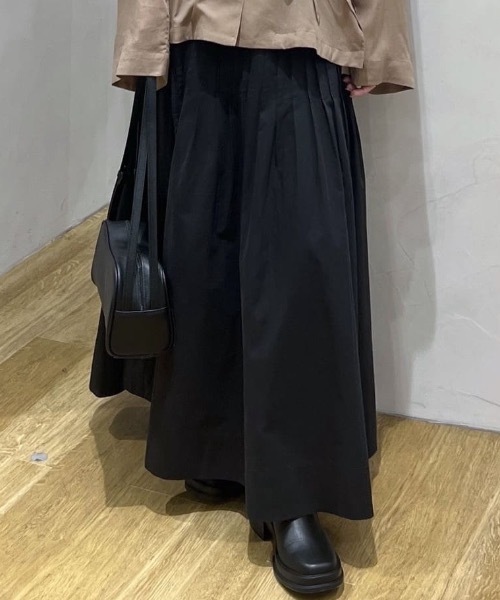 STYLEMIXER(スタイルミキサー)の「タックプリーツフレアスカート(スカート・レディース・ブラック/サックスブルー/ホワイト・SMALL/MEDIUM)」の2枚目の写真