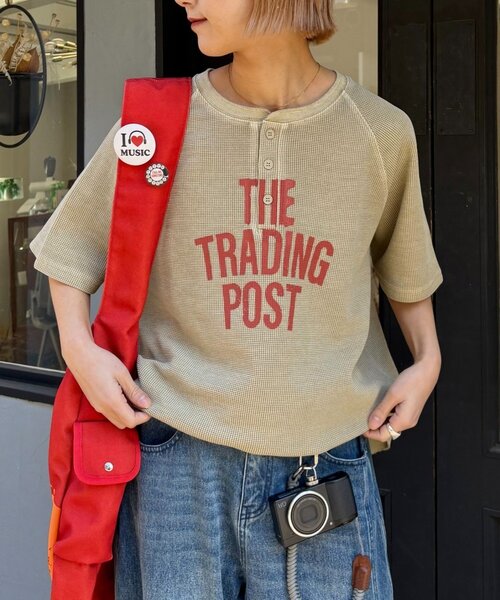 CIAOPANIC TYPY（チャオパニックティピー）の「【UNISEX】ピグメント加工ラグランワッフルヘンリーTEE（Tシャツ/カットソー・レディース・グリーン/ネイビー/ベージュ/ブラック・MEDIUM/LARGE）」の10枚目の写真