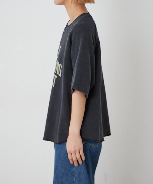 CIAOPANIC TYPY(チャオパニックティピー)の「【UNISEX】ピグメント加工ラグランワッフルヘンリーTEE(Tシャツ/カットソー・メンズ・グリーン/ネイビー/ベージュ/ブラック/グレー系その他2/グレー系その他/オリーブ/インディゴブルー/ダークブルー・MEDIUM/LARGE)」の18枚目の写真