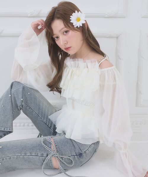 MAJESTIC LEGON（マジェスティックレゴン）の「チェーン付きシアーフリルブラウス（シャツ/ブラウス・レディース・アイボリー/ピンク/グレー/ミント・MEDIUM）」の11枚目の写真