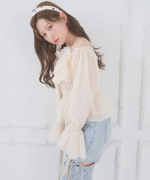 MAJESTIC LEGON（マジェスティックレゴン）の「チェーン付きシアーフリルブラウス（シャツ/ブラウス・レディース・アイボリー/ピンク/グレー/ミント・MEDIUM）」の15枚目の写真