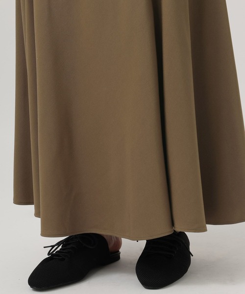 BAYFLOW（ベイフロー）の「ドレープフレアロングスカート（スカート・レディース・ブラック/ブラウン・MEDIUM/SMALL）」の15枚目の写真