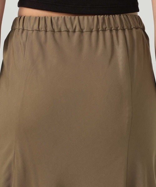BAYFLOW（ベイフロー）の「ドレープフレアロングスカート（スカート・レディース・ブラック/ブラウン・MEDIUM/SMALL）」の16枚目の写真