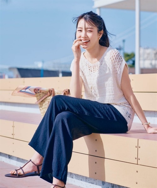 nissen(ニッセン)の「テープヤーンニットトップス(ニット/セーター・レディース・キナリ/ダークブラウン/ブラック・M/L/S/LL)」の5枚目の写真