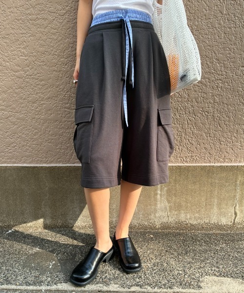 AIC.(エーアイシー)の「スウェットハーフカーゴパンツ(スウェットパンツ・レディース・ライトグレー/チャコールグレー・FREE)」の3枚目の写真