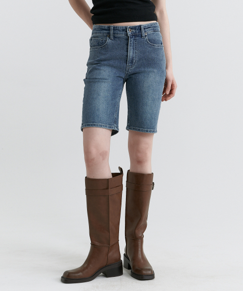 MAGOODGAN（メックウッドガン）の「バイク7959 スリムフィット ミディアムインディゴ ショーツパンツ（デニムパンツ・レディース・その他・30/25/26/28）」の3枚目の写真