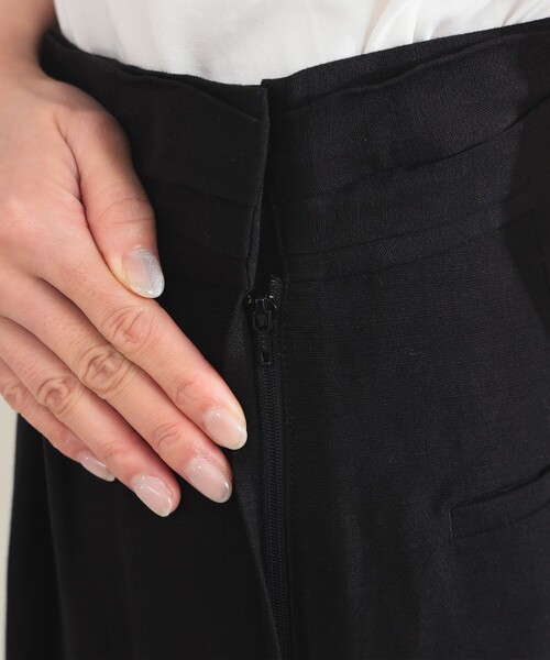 Demi-Luxe BEAMS(デミルクス ビームス)の「AK+1 / リネン ダブルタック パンツ(その他パンツ・レディース・ブラック/ベージュ・36/38)」の17枚目の写真