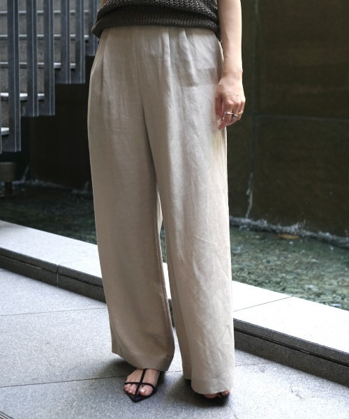 Demi-Luxe BEAMS(デミルクス ビームス)の「AK+1 / リネン ダブルタック パンツ(その他パンツ・レディース・ブラック/ベージュ・36/38)」の1枚目の写真