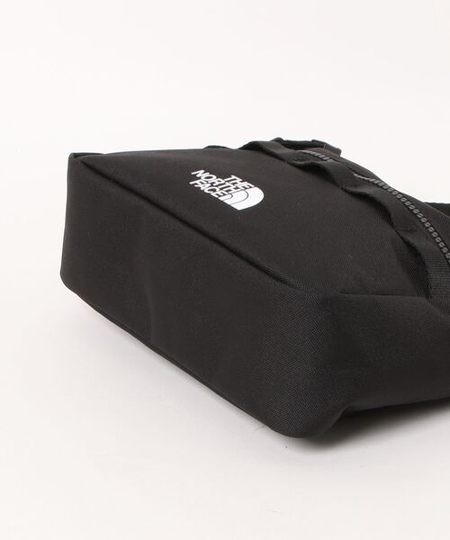 THE NORTH FACE(ザノースフェイス)の「国内未発売 THE NORTH FACE(ザ ノース フェイス) / ボディーバッグ / ショルダーバッグ / STANDARD CROSS BAG / スタンダードクロスバッグ(ボディバッグ/ウエストポーチ・メンズ・ホワイト系その他/ブラック/グレー・FREE)」の17枚目の写真