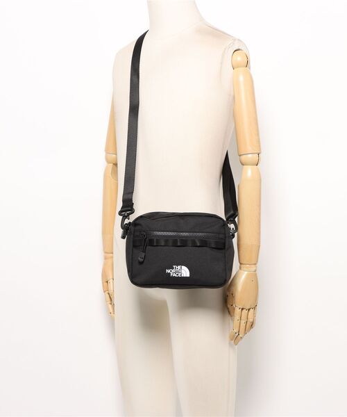 THE NORTH FACE(ザノースフェイス)の「国内未発売 THE NORTH FACE(ザ ノース フェイス) / ボディーバッグ / ショルダーバッグ / STANDARD CROSS BAG / スタンダードクロスバッグ(ボディバッグ/ウエストポーチ・メンズ・ホワイト系その他/ブラック/グレー・FREE)」の21枚目の写真