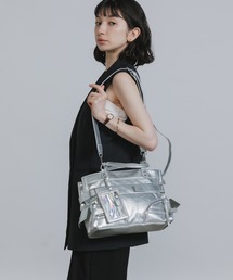 2-Way Faux Leather Shoulder Bag with Card Pockets / カードポケット付き 2WAY フェイクレザー ショルダーバッグ 秋 秋服 2026年秋冬