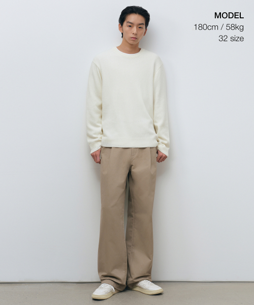 MUSINSA STANDARD（ムシンサスタンダード）の「ブラシドワンタックワイドチノパンツ[ベージュ]（その他パンツ・メンズ・その他・26/27/28/29/30/31/32/33/34/36/40/42/38）」の2枚目の写真