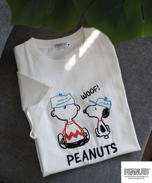 PEANUTS(ピーナッツ)の「PEANUTS刺繍Tシャツ 半袖(Tシャツ/カットソー・レディース・ネイビー/オートミール/杢グレー/オフホワイト/ブルーグレー/ブラック・LL/L/M)」の2枚目の写真