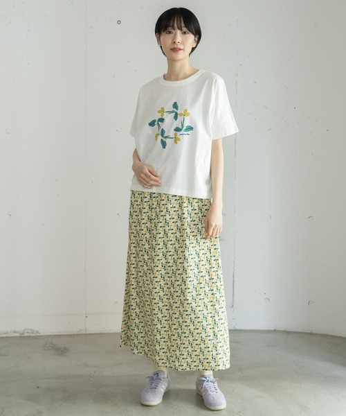 POU DOU DOU(プードゥドゥ)の「サークルすみれプリントドルマントップス(Tシャツ/カットソー・レディース・ダークグレー/オフホワイト・3)」の3枚目の写真
