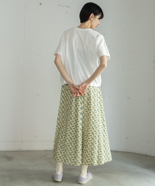 POU DOU DOU(プードゥドゥ)の「サークルすみれプリントドルマントップス(Tシャツ/カットソー・レディース・ダークグレー/オフホワイト・3)」の6枚目の写真