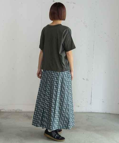 POU DOU DOU(プードゥドゥ)の「サークルすみれプリントドルマントップス(Tシャツ/カットソー・レディース・ダークグレー/オフホワイト・3)」の21枚目の写真